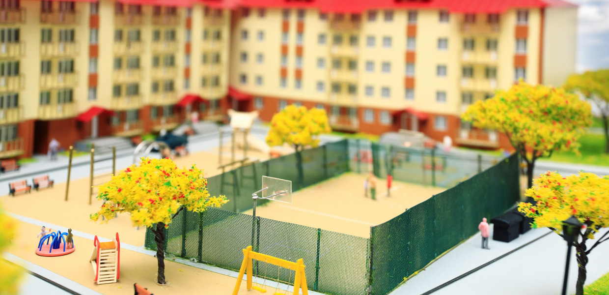 (© Shutterstock / Kichigin) Stadtbild