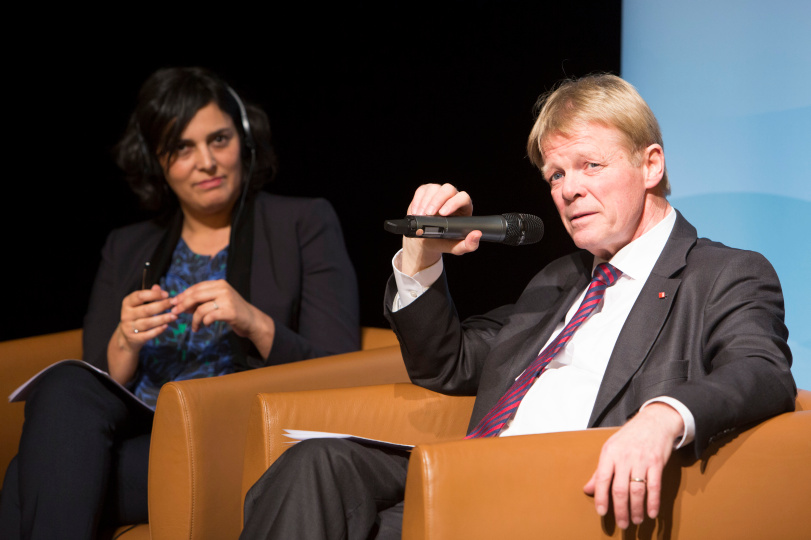 (© Sebastian Pfütze) Deutsch_Franz_Dialog_2017_Arbeit4_0_5210_BG6.jpg
