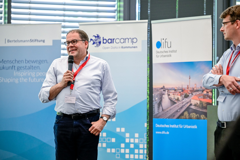 (© <p>© Sascha Schürmann</p>) Teilnehmer in der Diskussion