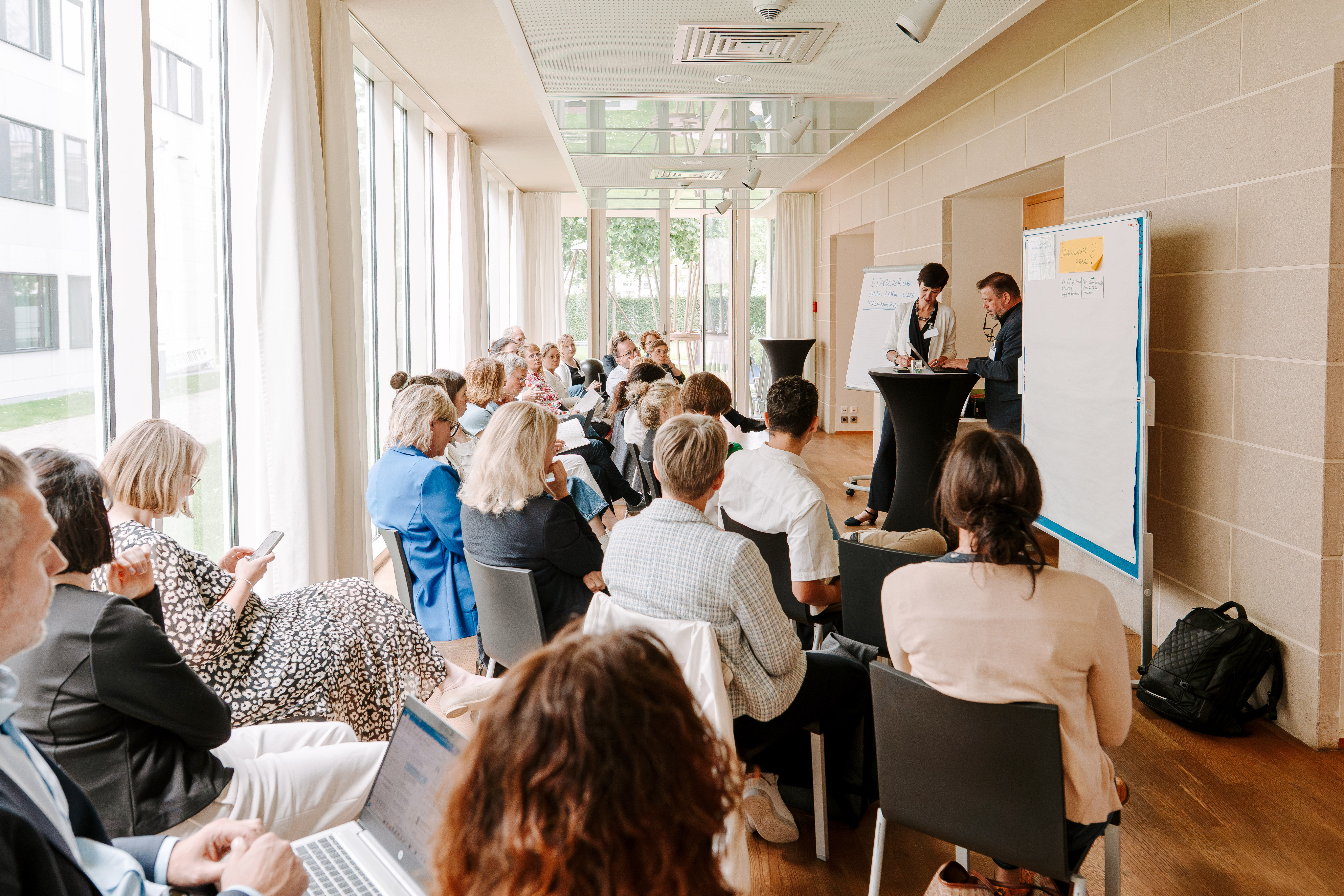 Aufnahmen der Veranstaltung: Lern- und Prüfungskultur in Schule weiterentwickeln: Aber wie?